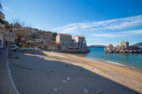 Квартира четырехкомнатная в Пржно, Sveti Stefan